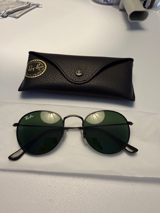 Ray-Ban Accessories - Ray-Ban Round Metal Sunglasses in Black with Green Lenses